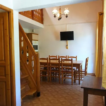 Duplex 7 Pers 2 Etoiles, Pied Des Pistes Et Randonnees, Parking, Balcon, Wifi Optionnel - Fr-1-342-202 *